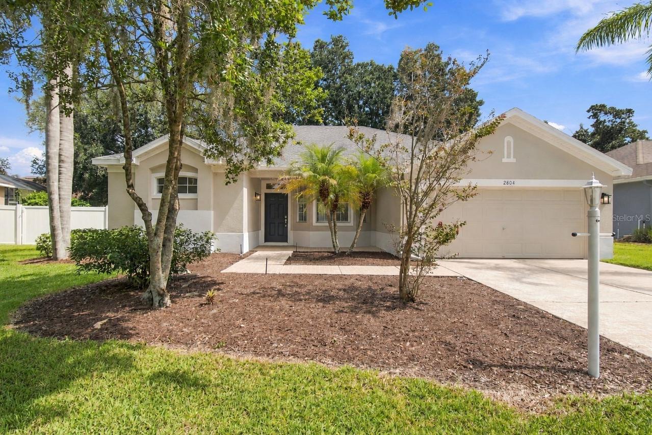 2804 Brooke Pines Ct., Plant City, FL 33566