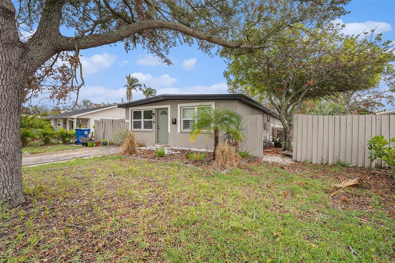 1866 Oregon Ave., St Petersburg, FL 33703