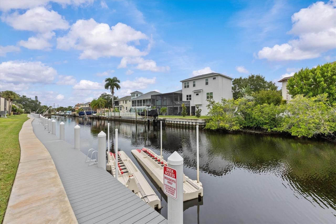 381 Moorings Cove Dr. #9B, Tarpon Springs, FL 34689
