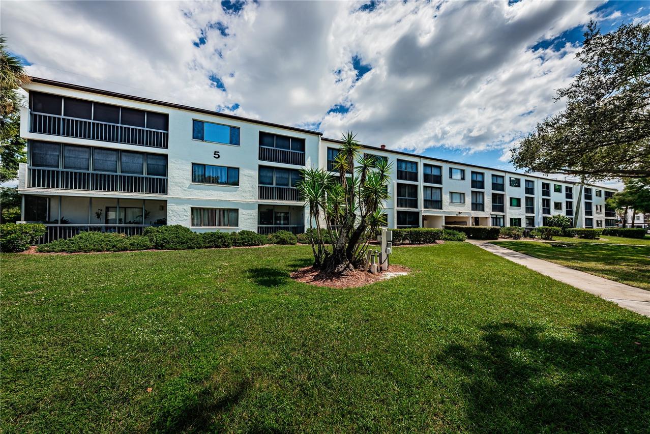 2591 Countryside Blvd. #5106, Clearwater, FL 33761