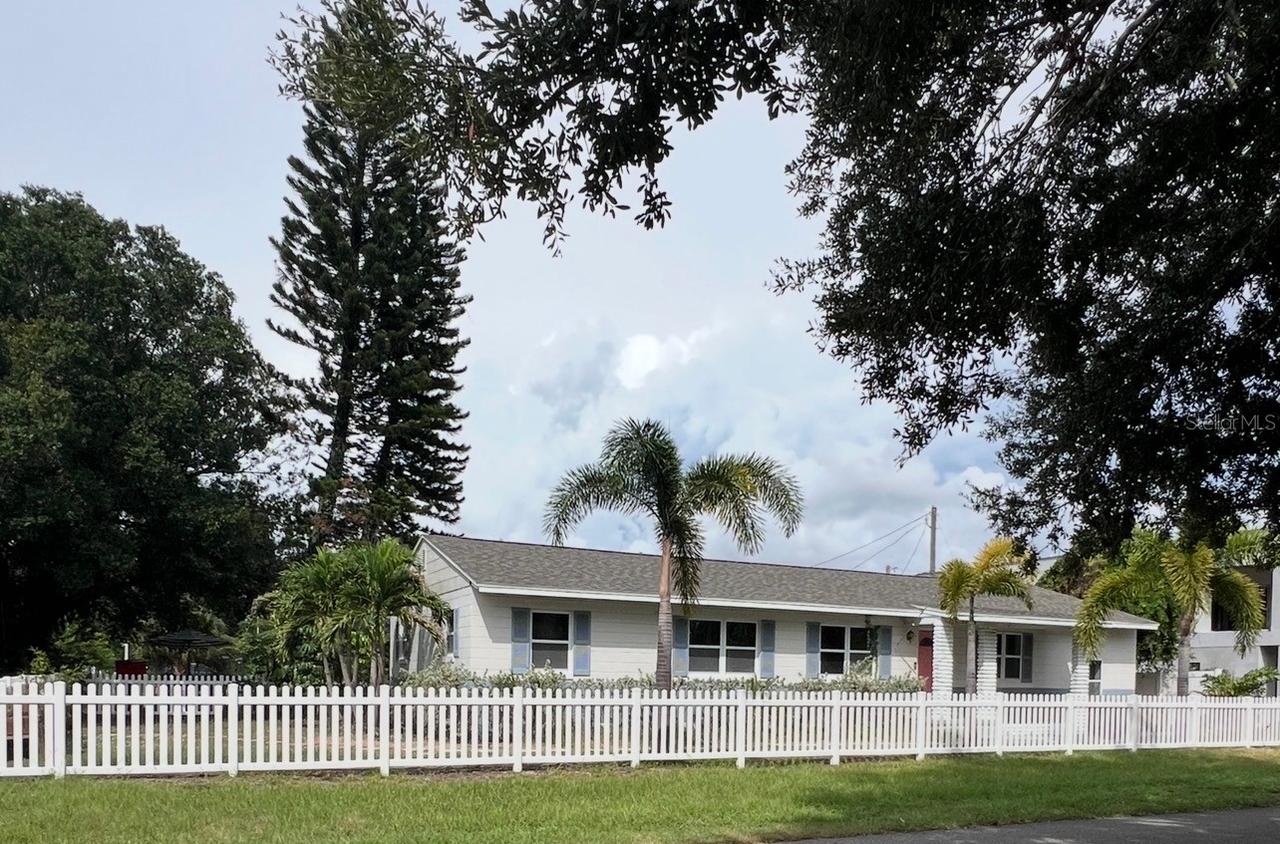 1726 55th St., Gulfport, FL 33707