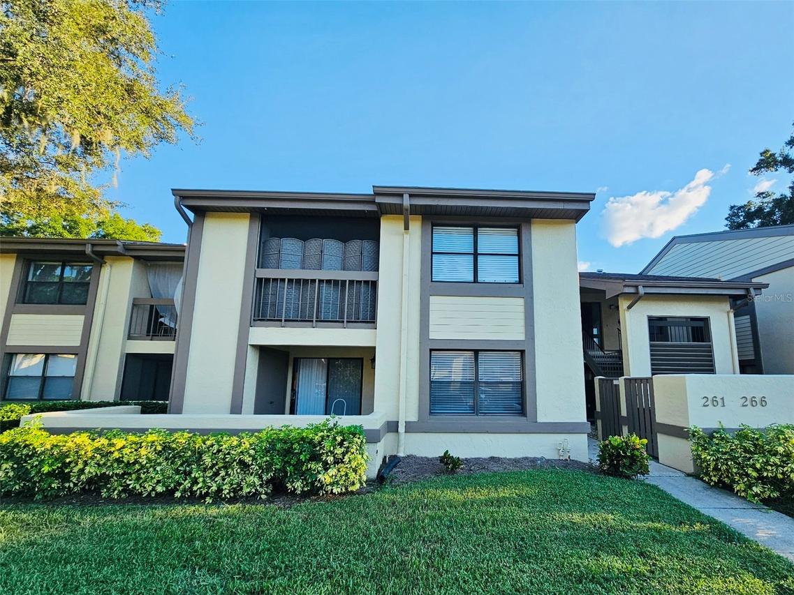 261 Woodlake Wynde, Oldsmar, FL 34677