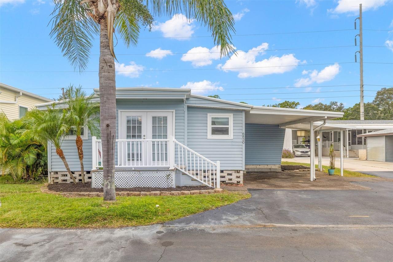 6830 Americana Dr. #127, St Petersburg, FL 33702