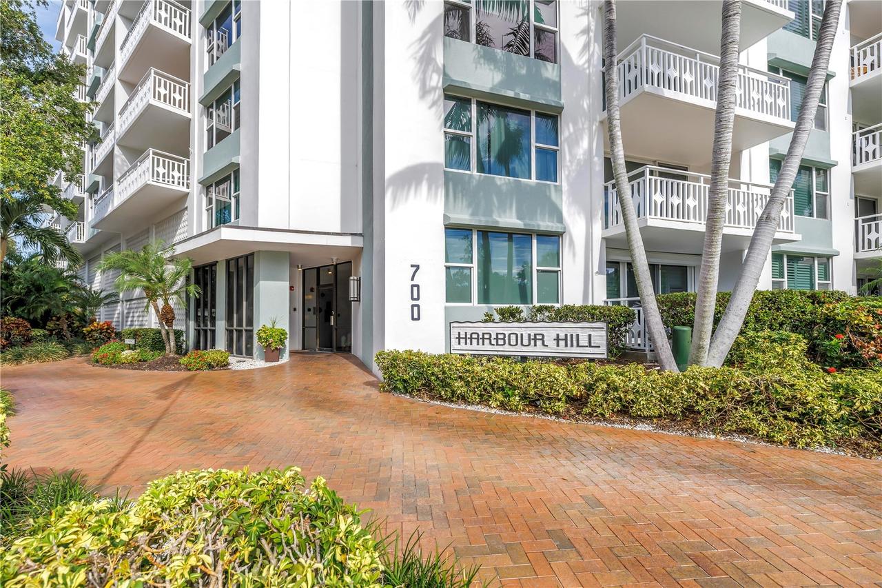700 Beach Dr. #201, St Petersburg, FL 33701