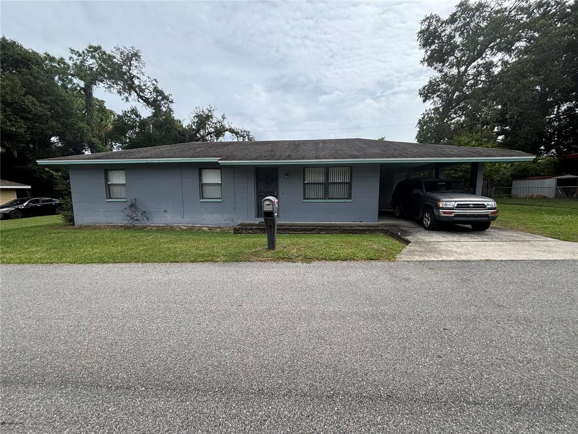 1615 Blossom Cir., Lakeland, FL 33805
