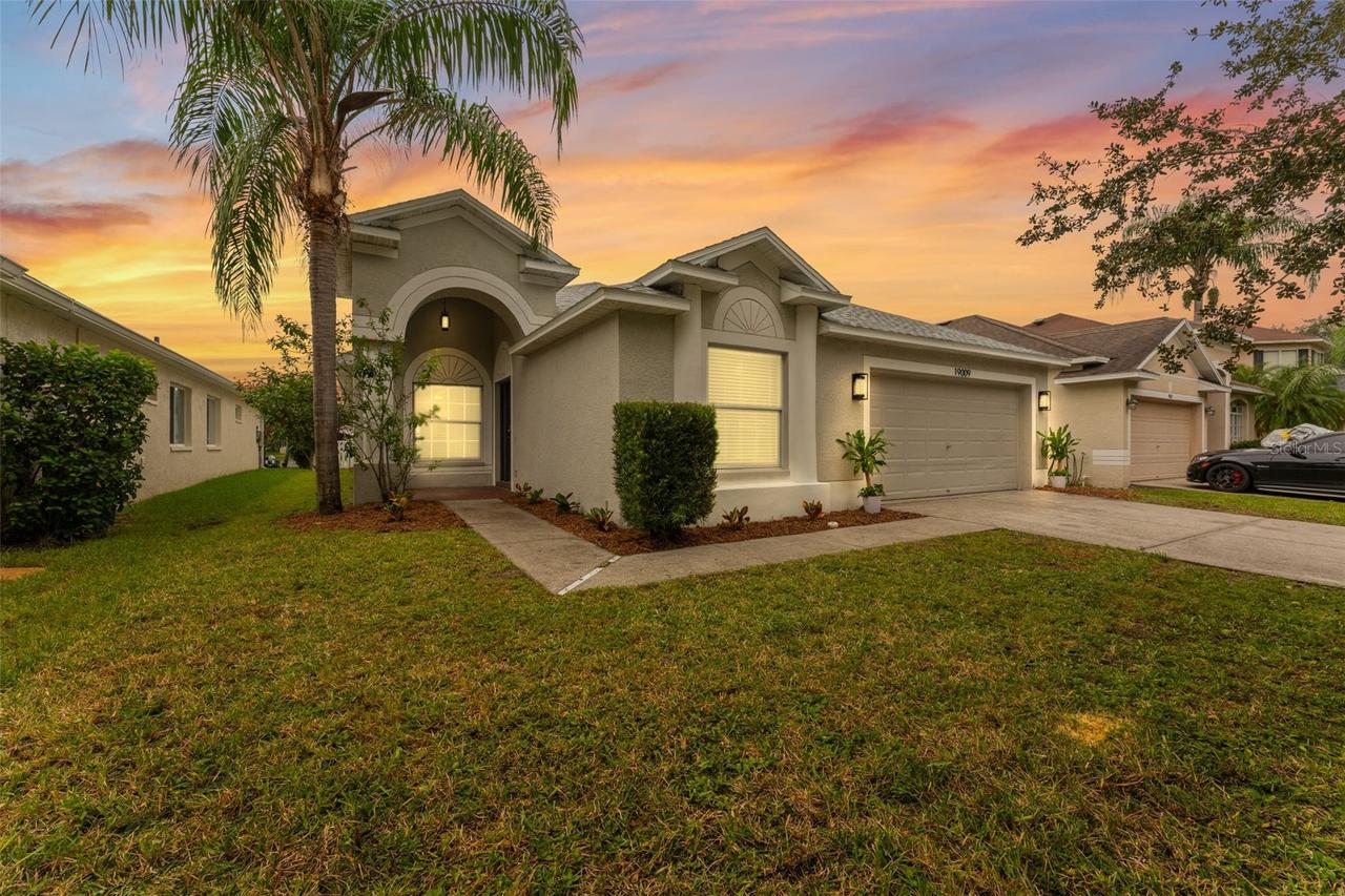 19009 Fishermans Bend Dr., Lutz, FL 33558