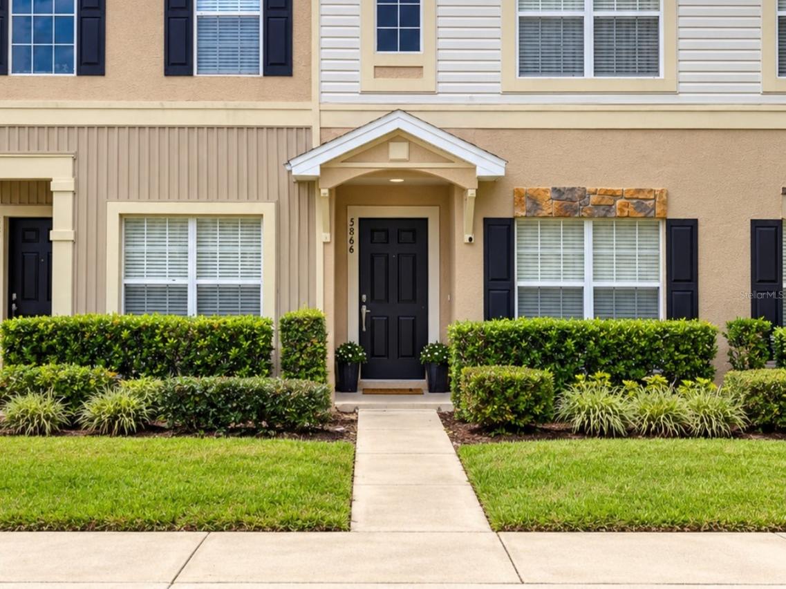 5866 Fishhawk Ridge Dr, Lithia, FL 33547