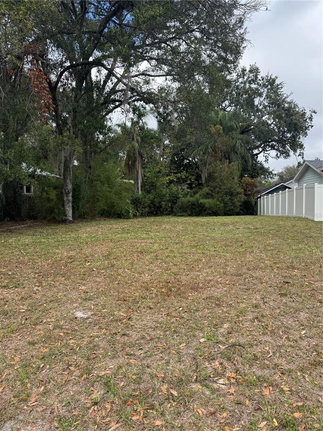 Crenshaw St., Tampa, FL 33604