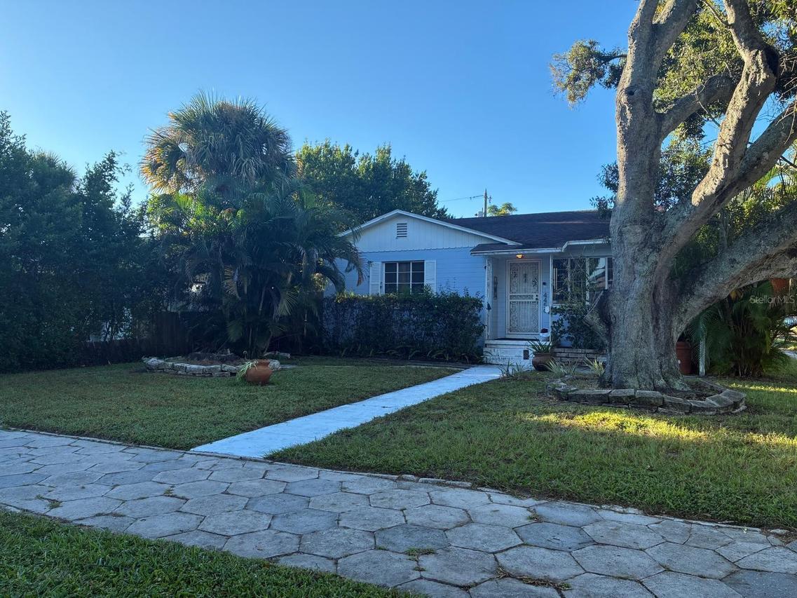4456 4th Ave., St Petersburg, FL 33713