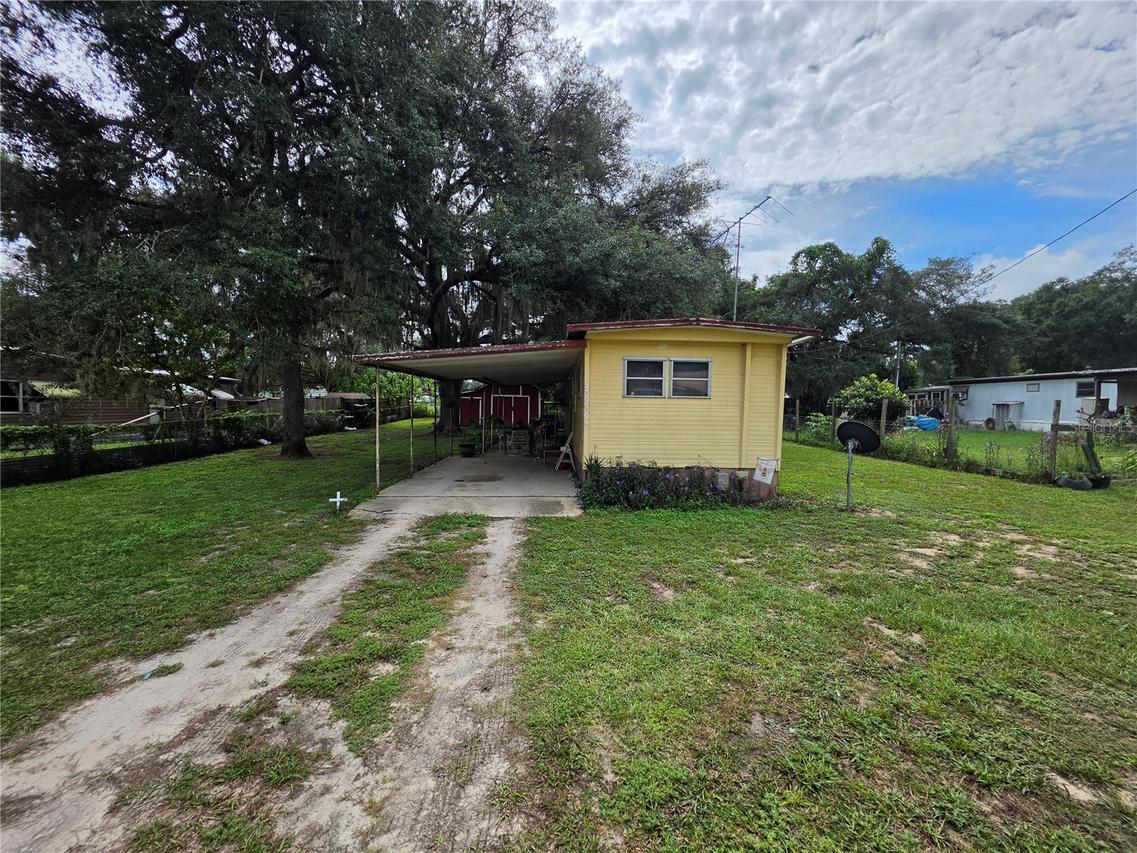 38202 Ruth Ave., Zephyrhills, FL 33540