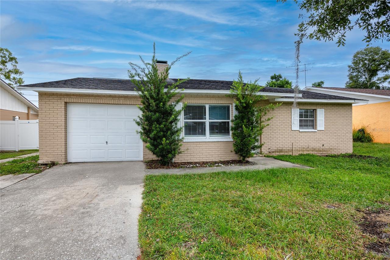 4624 Wisteria Dr., Zephyrhills, FL 33542