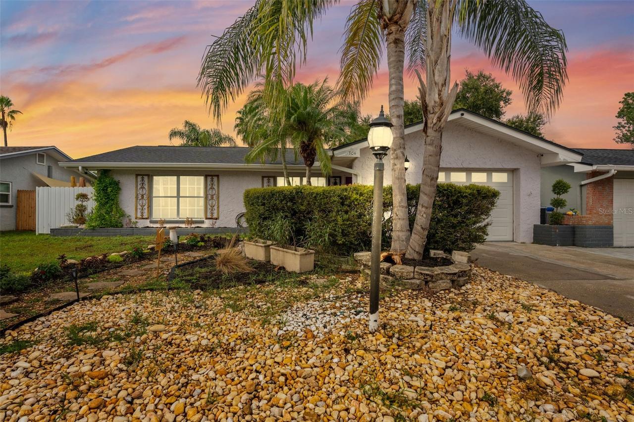 1704 Hibiscus Cir., Oldsmar, FL 34677