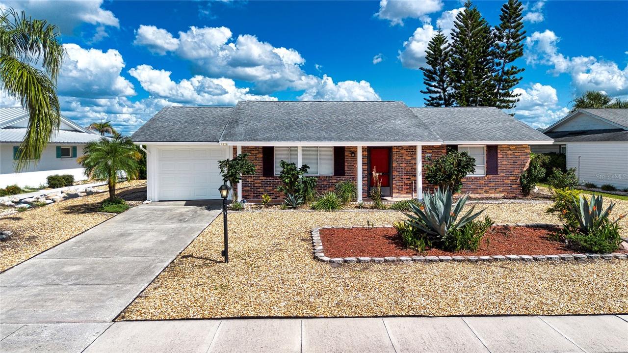 1507 N Lake Dr., Sun City Center, FL 33573