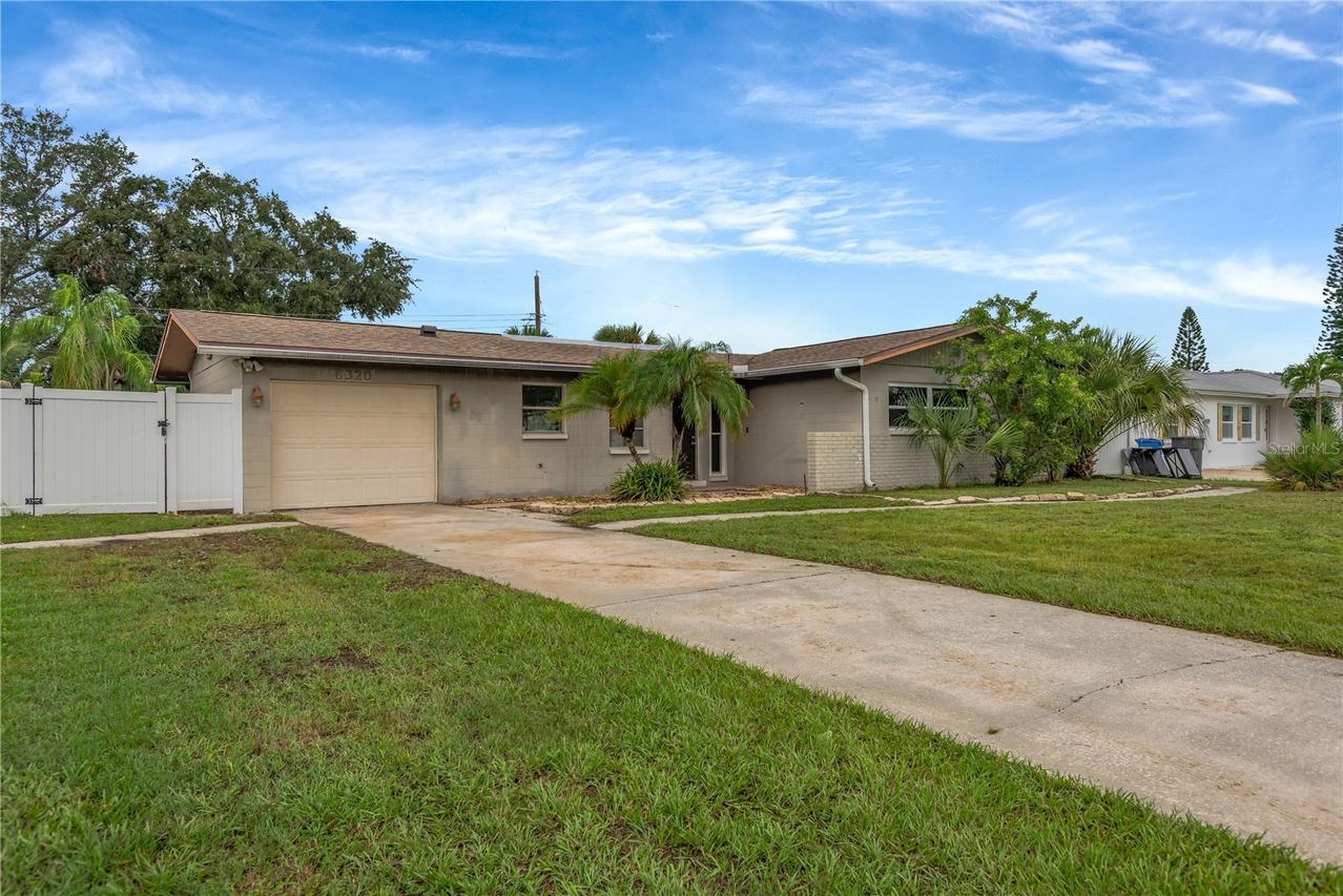 6320 Fairway Blvd., Apollo Beach, FL 33572