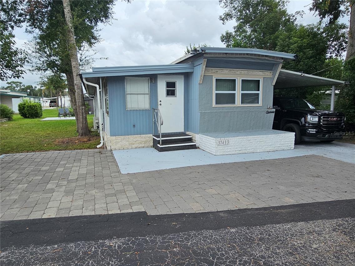 37433 Hammond Dr., Zephyrhills, FL 33541