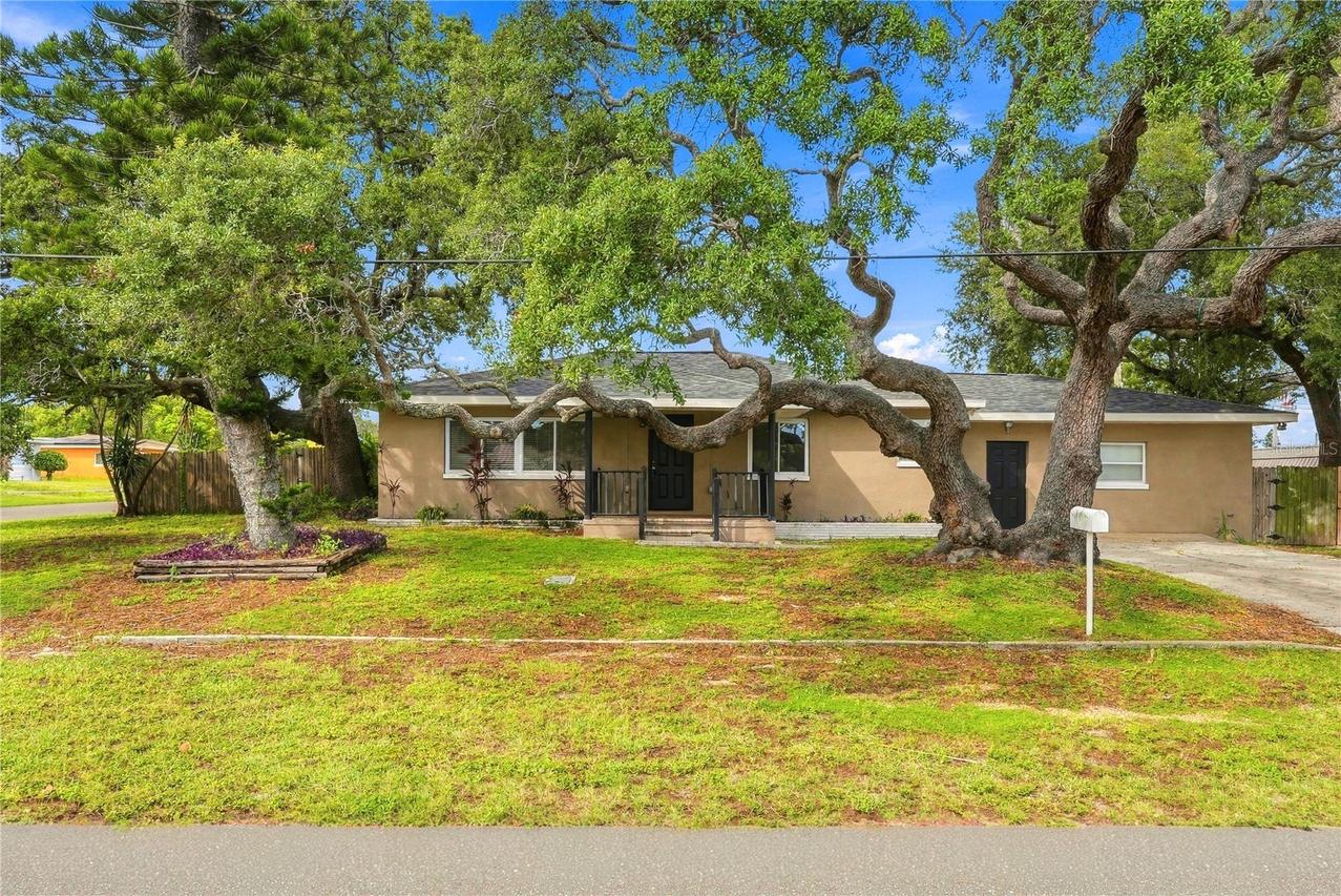 10719 Cherokee Dr., St Petersburg, FL 33708