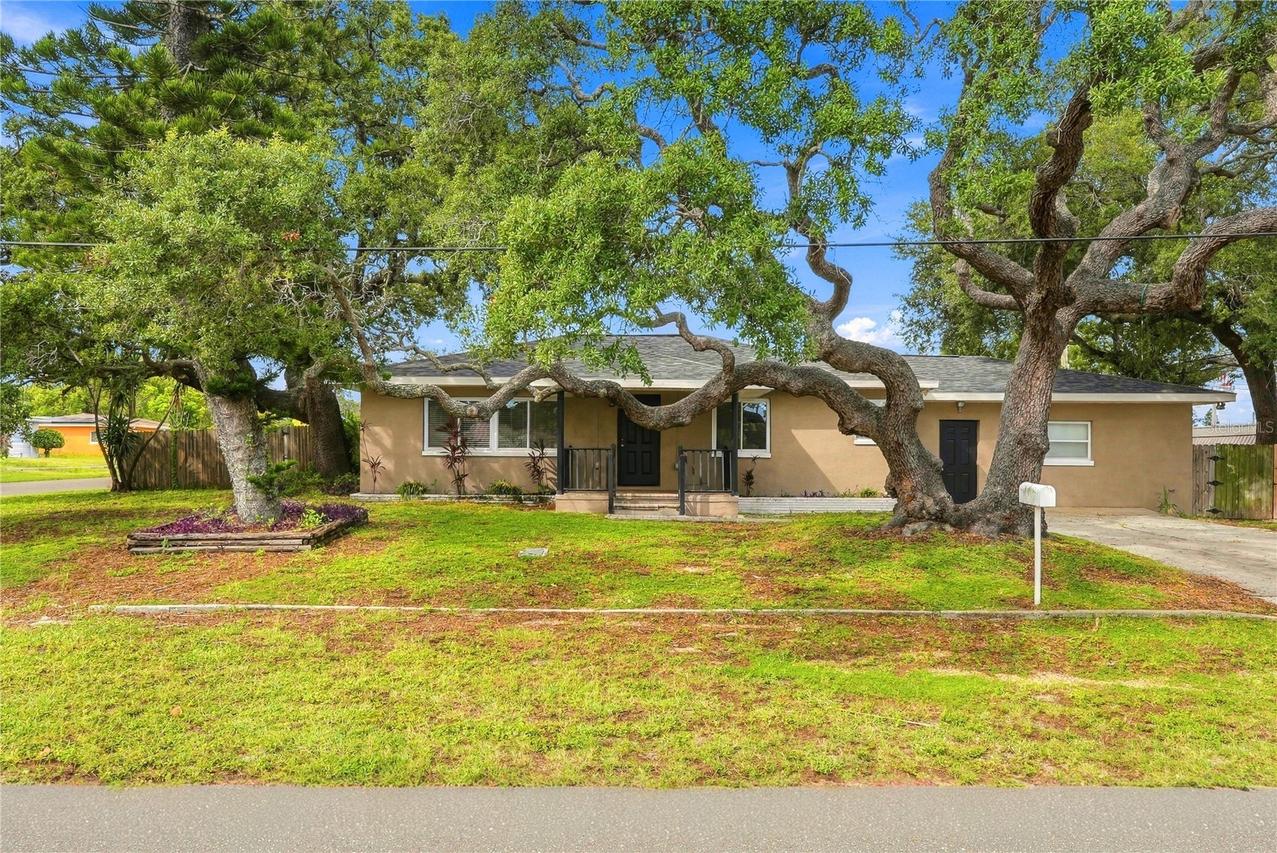 10719 Cherokee Dr., St Petersburg, FL 33708