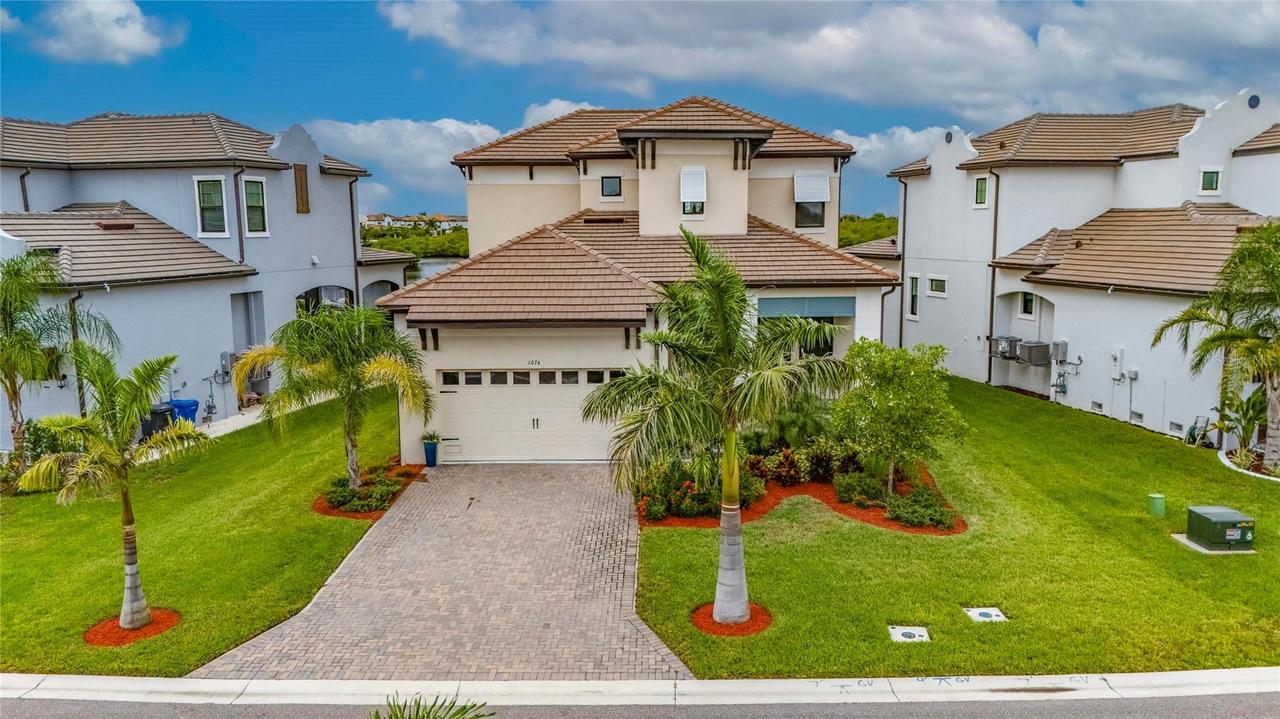 1074 Seagrape Dr., Ruskin, FL 33570