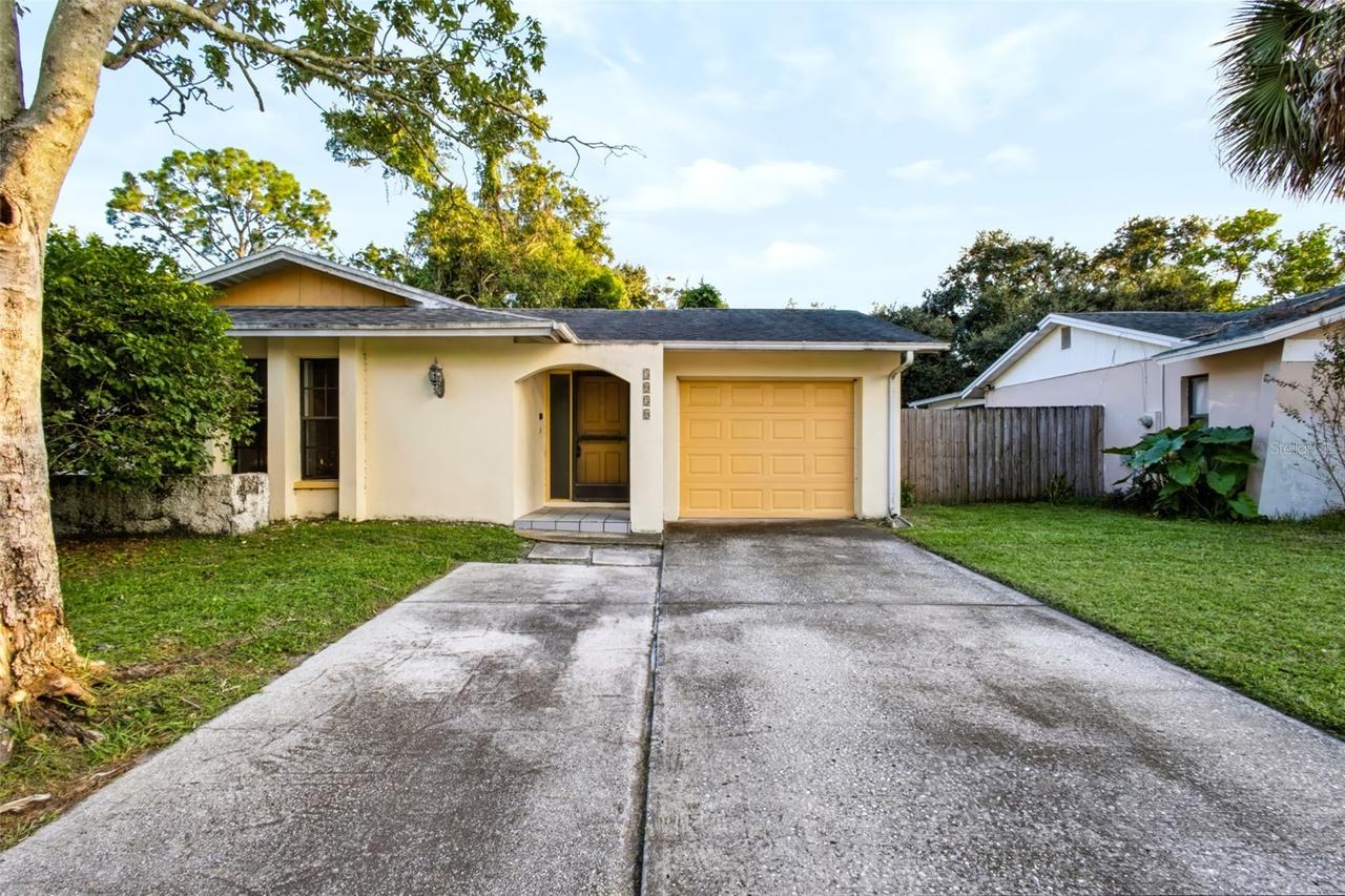 3030 Cypress Green Dr., Palm Harbor, FL 34684