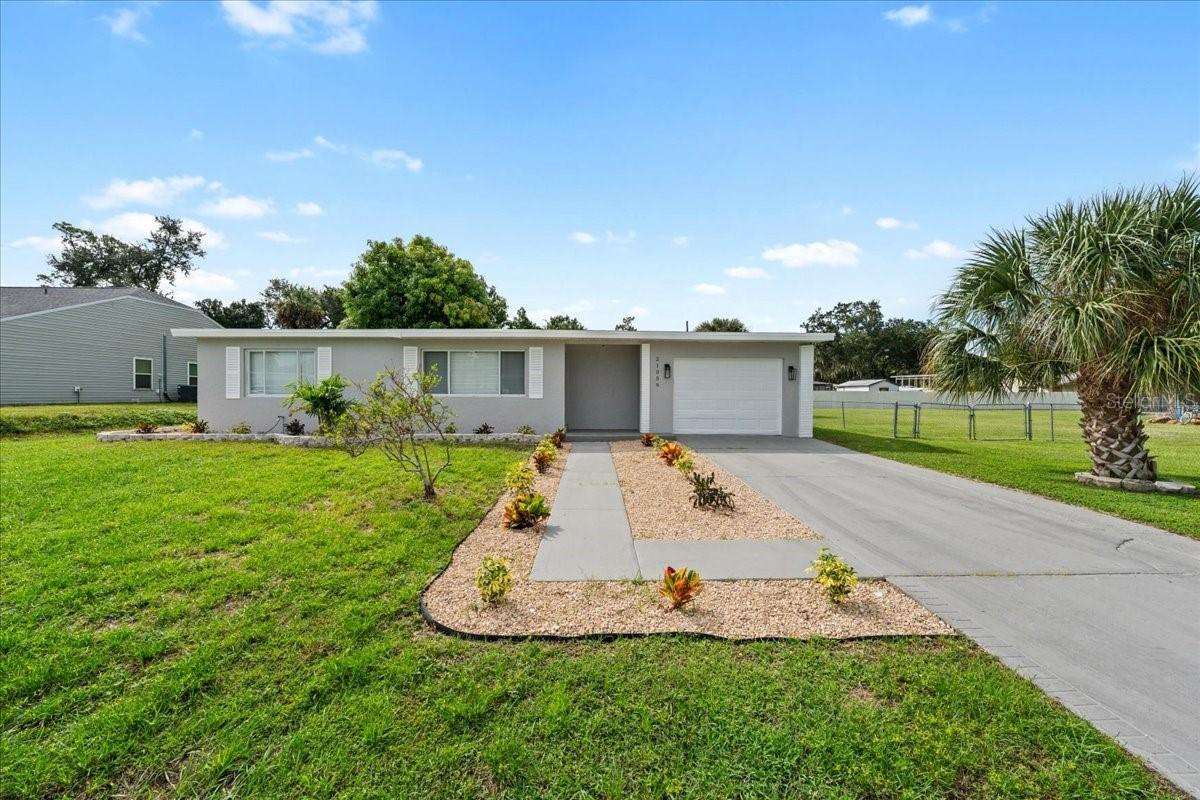 21059 Exmore Ave., Port Charlotte, FL 33952