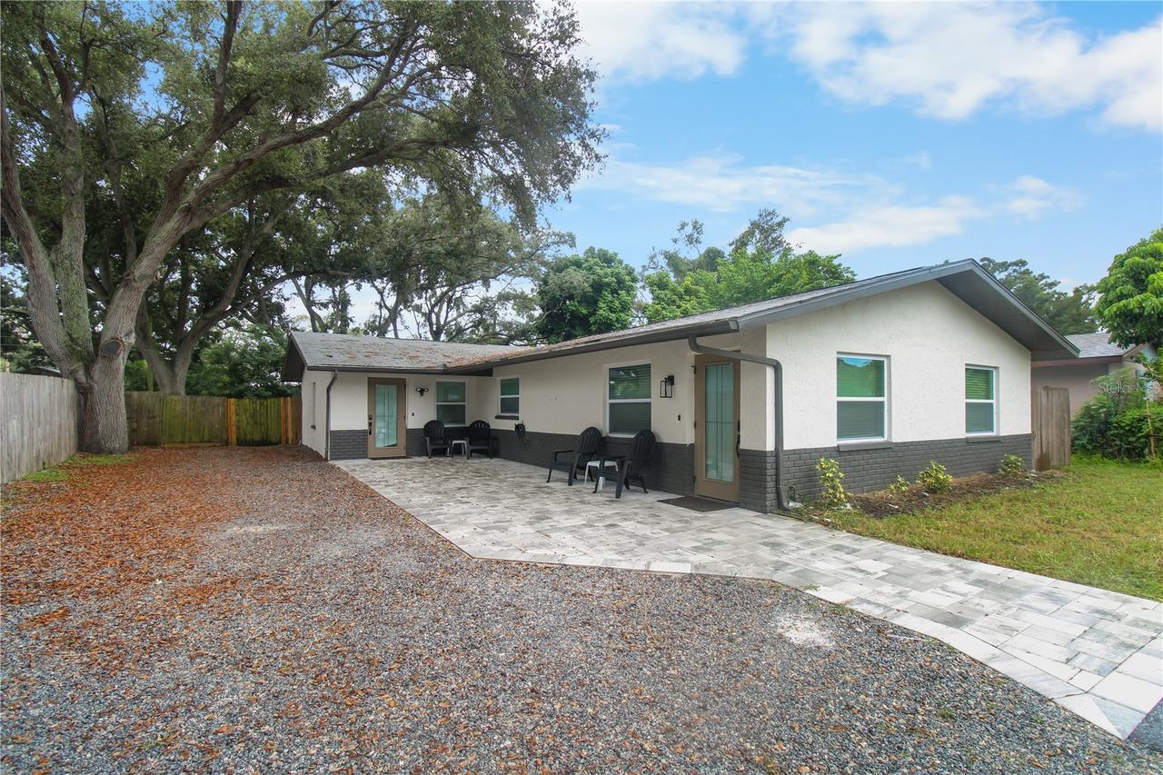 3050 Meadow Lake Ave., Largo, FL 33771
