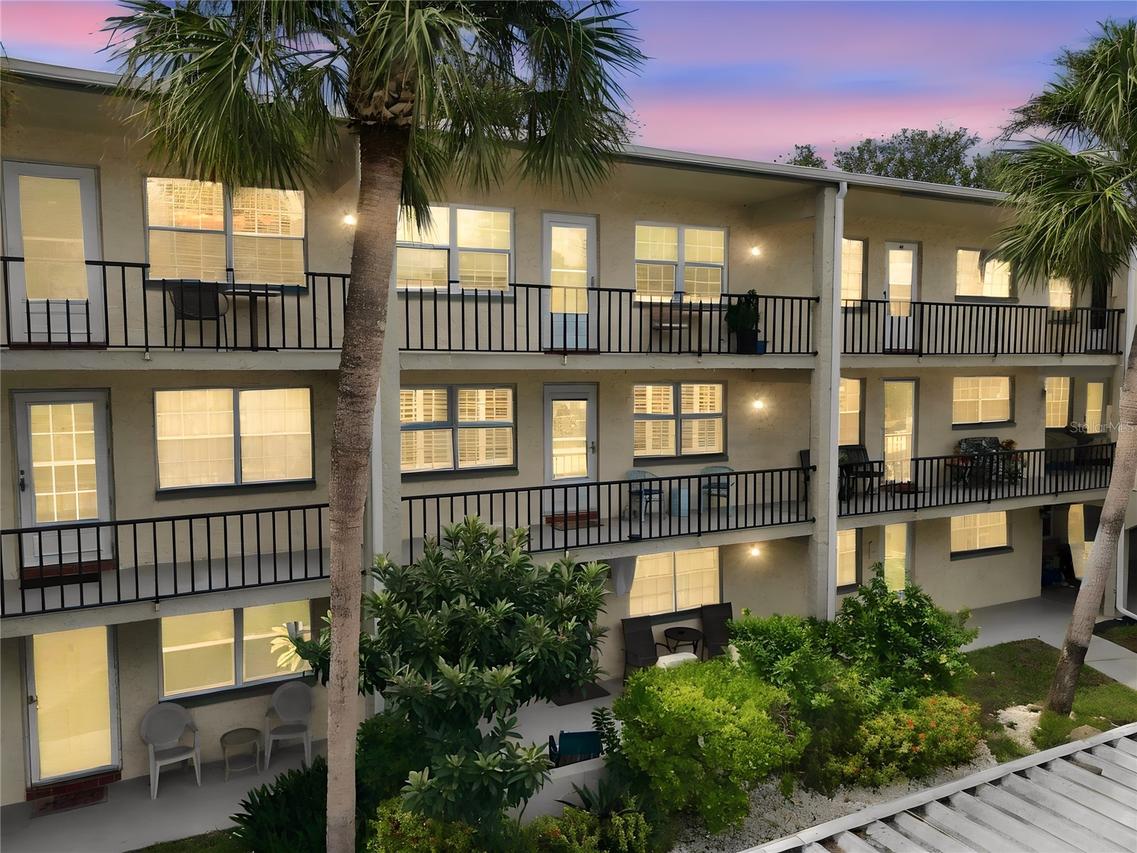 11620 Park Blvd. #203, Seminole, FL 33772