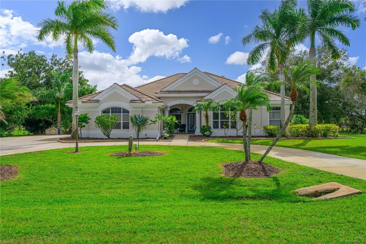 6195 9th Avenue Cir., Bradenton, FL 34212
