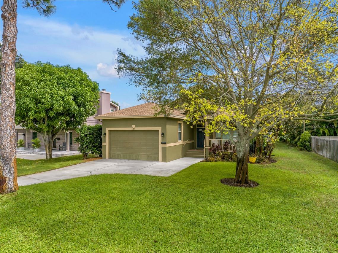 668 Atwood Ave., St Petersburg, FL 33702