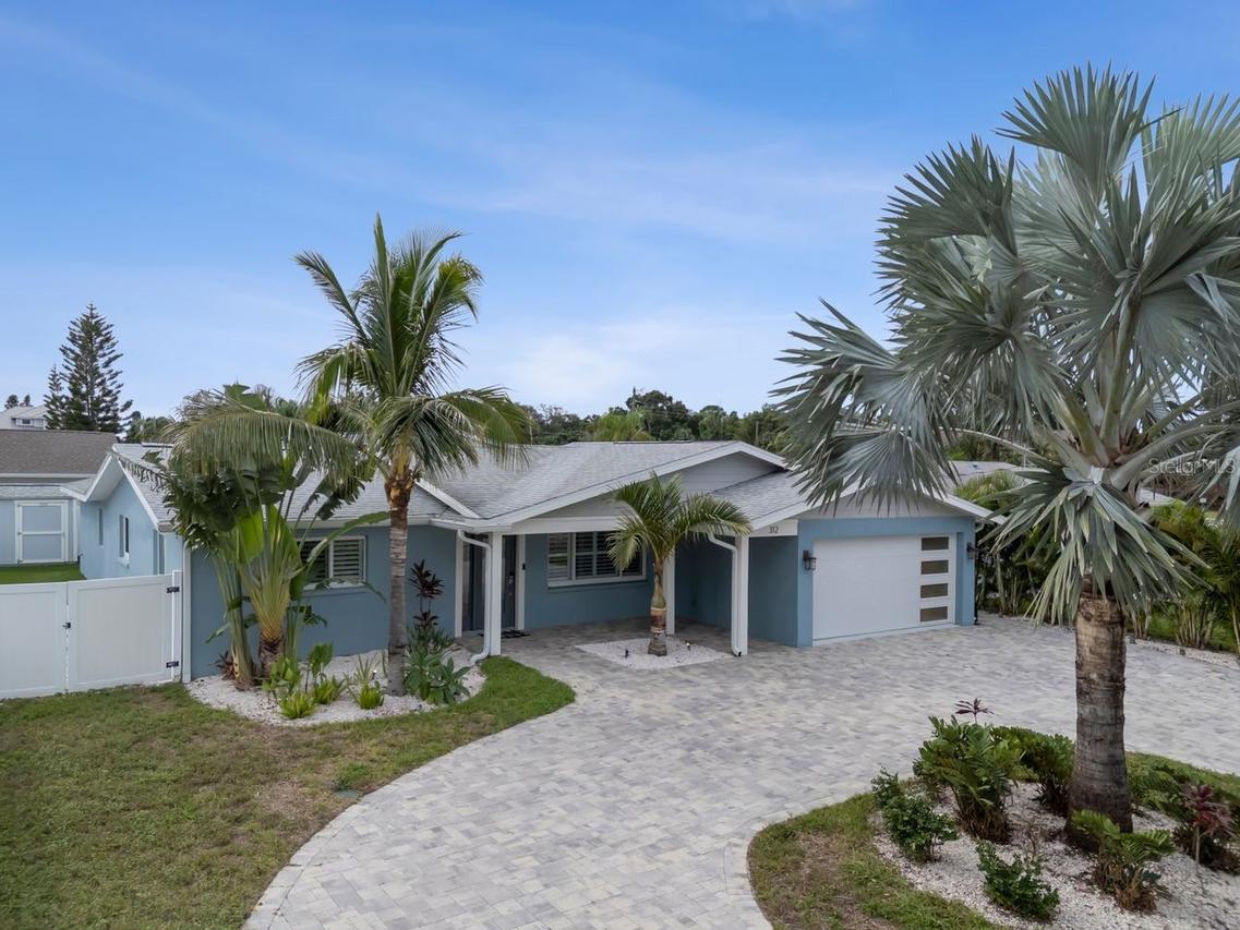 312 Westwinds Dr., Palm Harbor, FL 34683