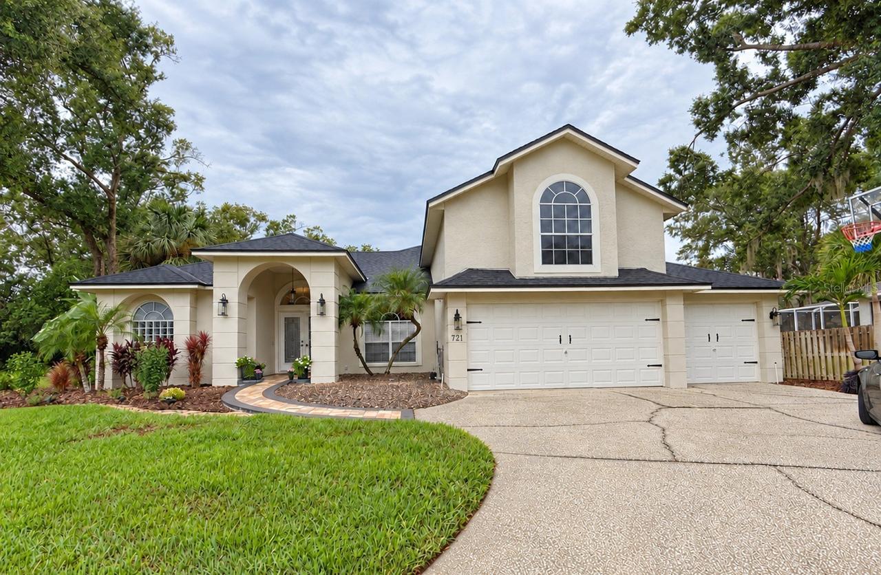 721 Fayette Pl., Lutz, FL 33549