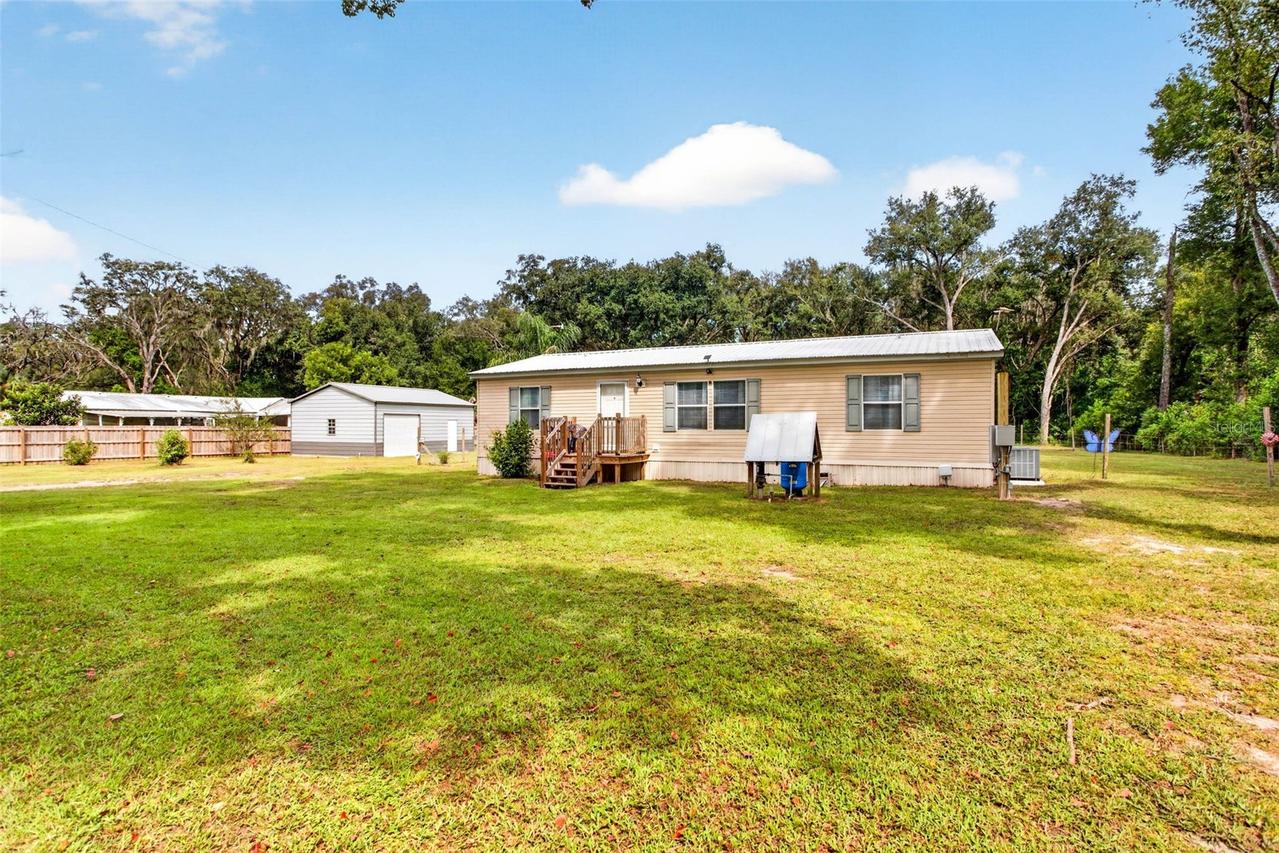 39607 Louise Dr., Zephyrhills, FL 33540