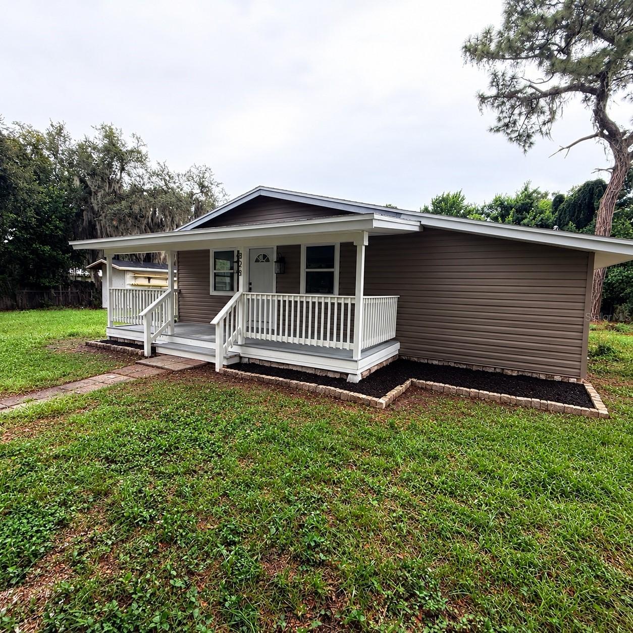 828 30th St., Winter Haven, FL 33881
