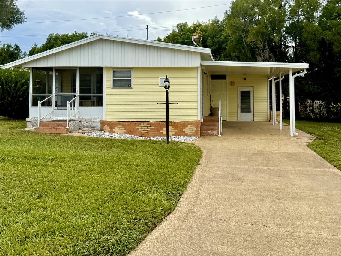 6035 Ridgewood Dr., Zephyrhills, FL 33542