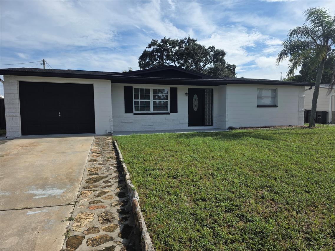 7401 Country Club Dr., Hudson, FL 34667