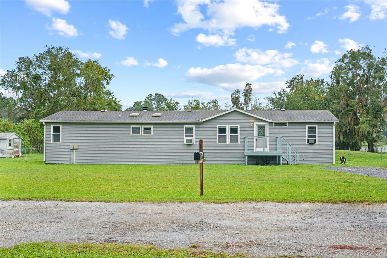 1903 Alto Ln., Lutz, FL 33558