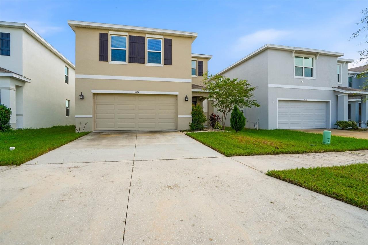 5674 Banbury Ridge Run, Wesley Chapel, FL 33545