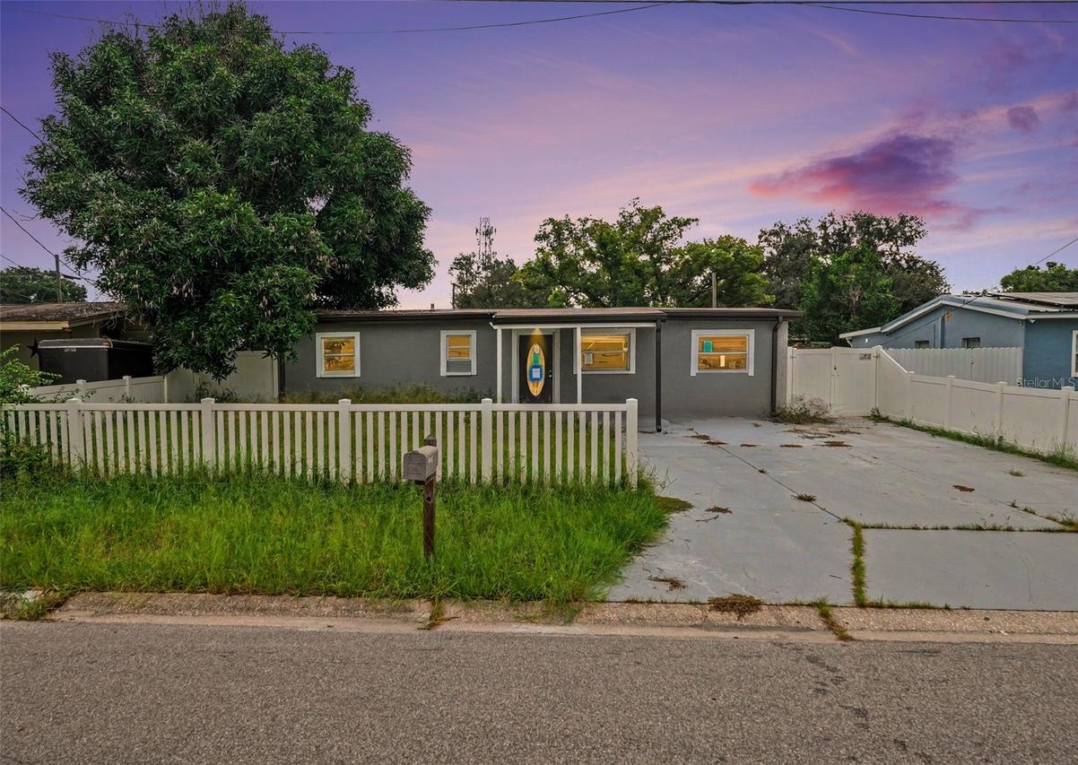 10925 N Florence Ave., Tampa, FL 33612