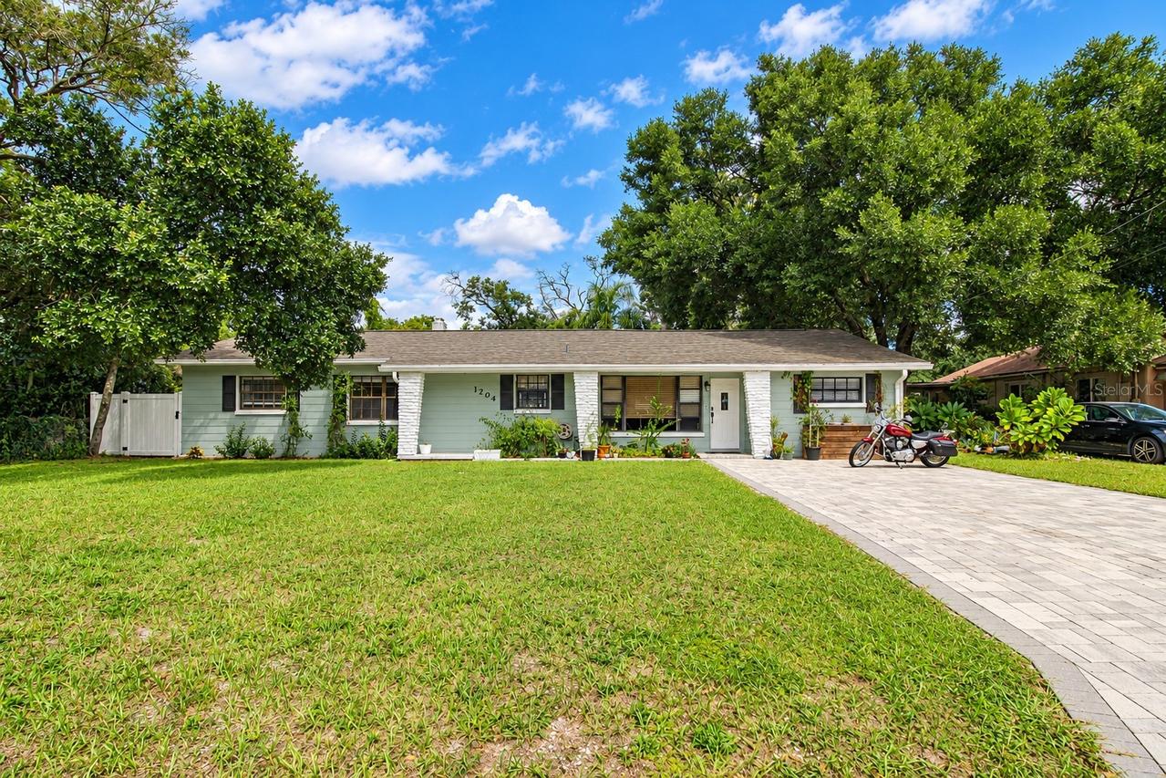 1204 E North St., Tampa, FL 33604