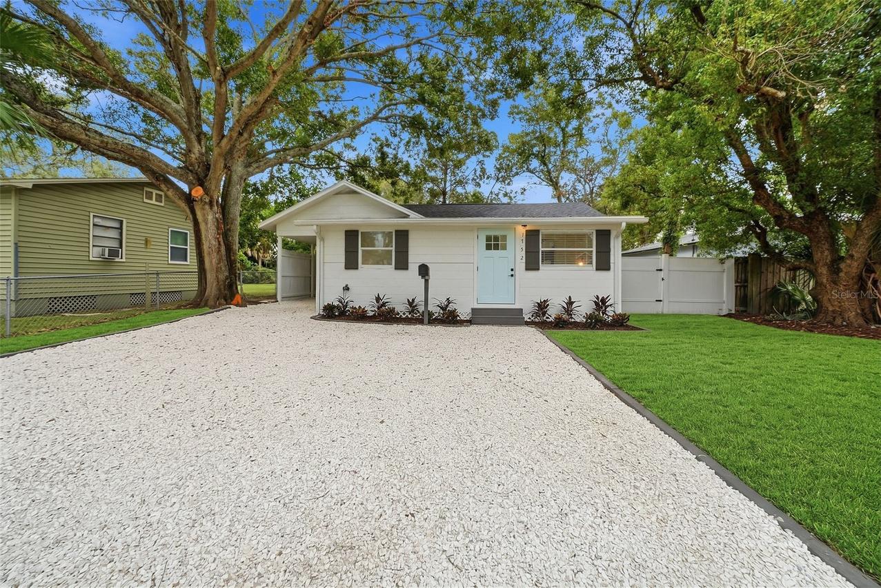 1752 42nd St., St Petersburg, FL 33711