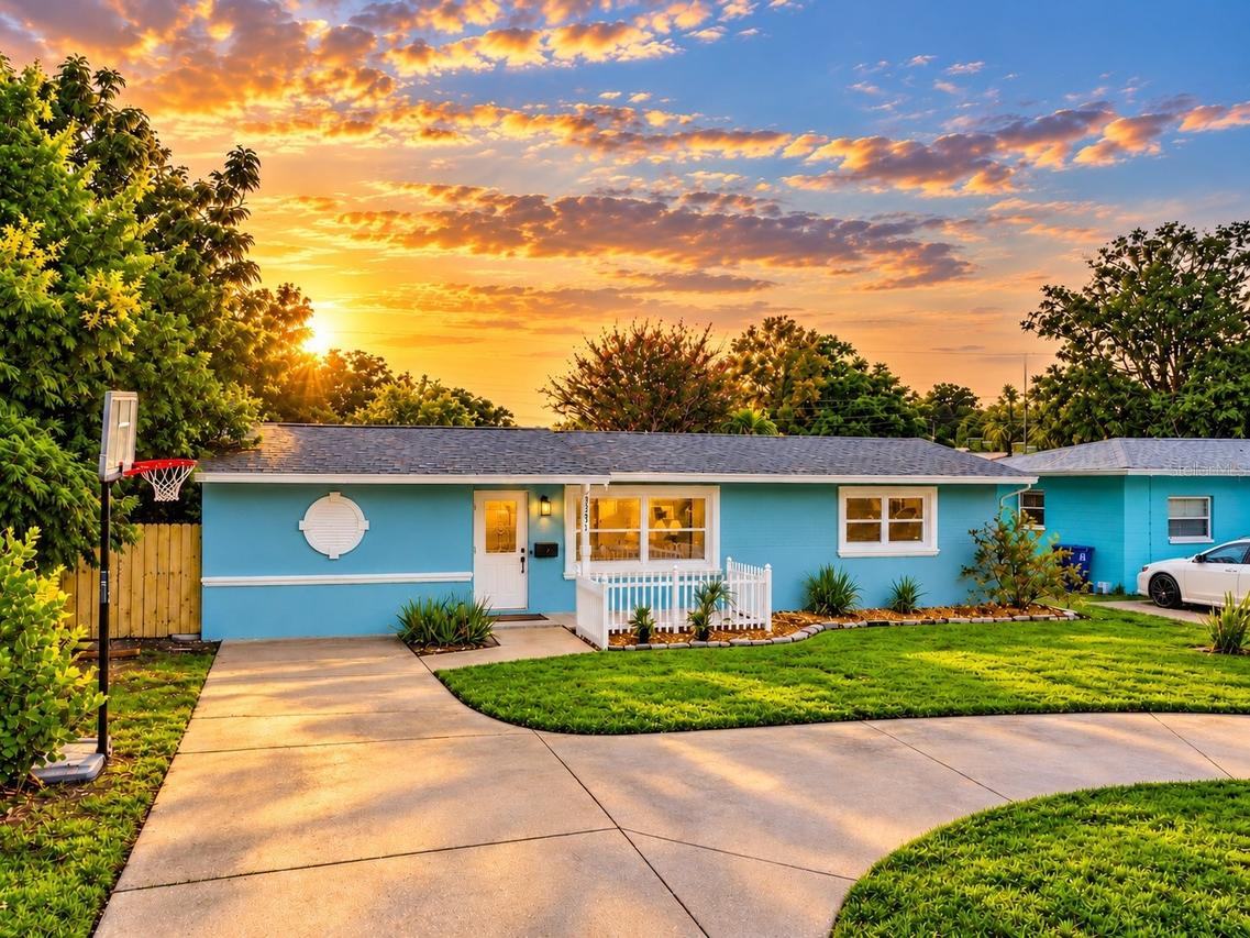 5393 16th Ave., St Petersburg, FL 33710