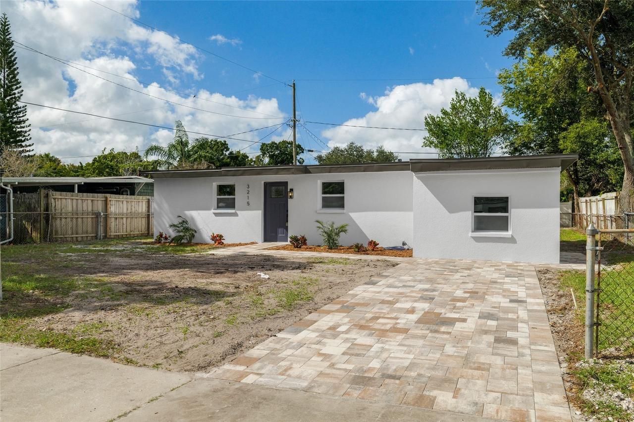3215 Welborn Way, Tampa, FL 33619