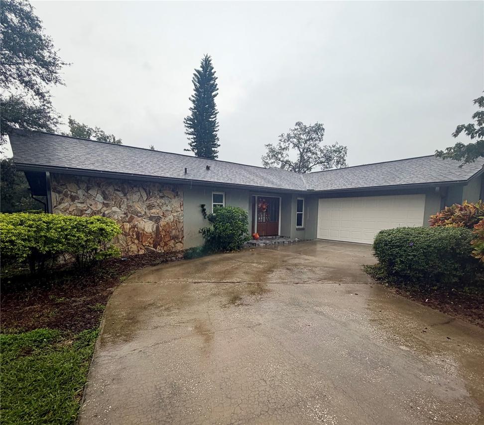 3 Summit Ln., Safety Harbor, FL 34695