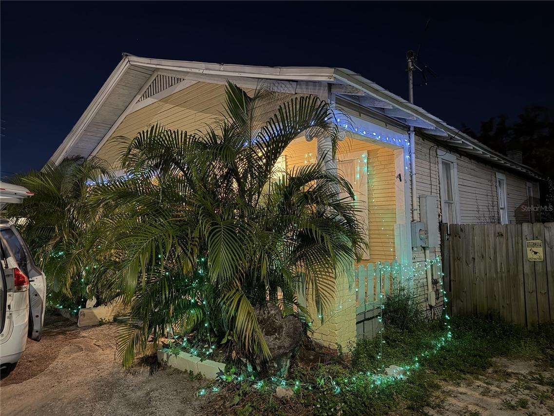 2709 E 15th Ave., Tampa, FL 33605