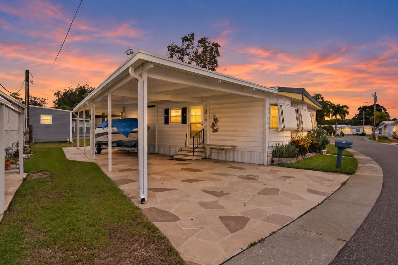 70 Schooner Dr., Palm Harbor, FL 34683