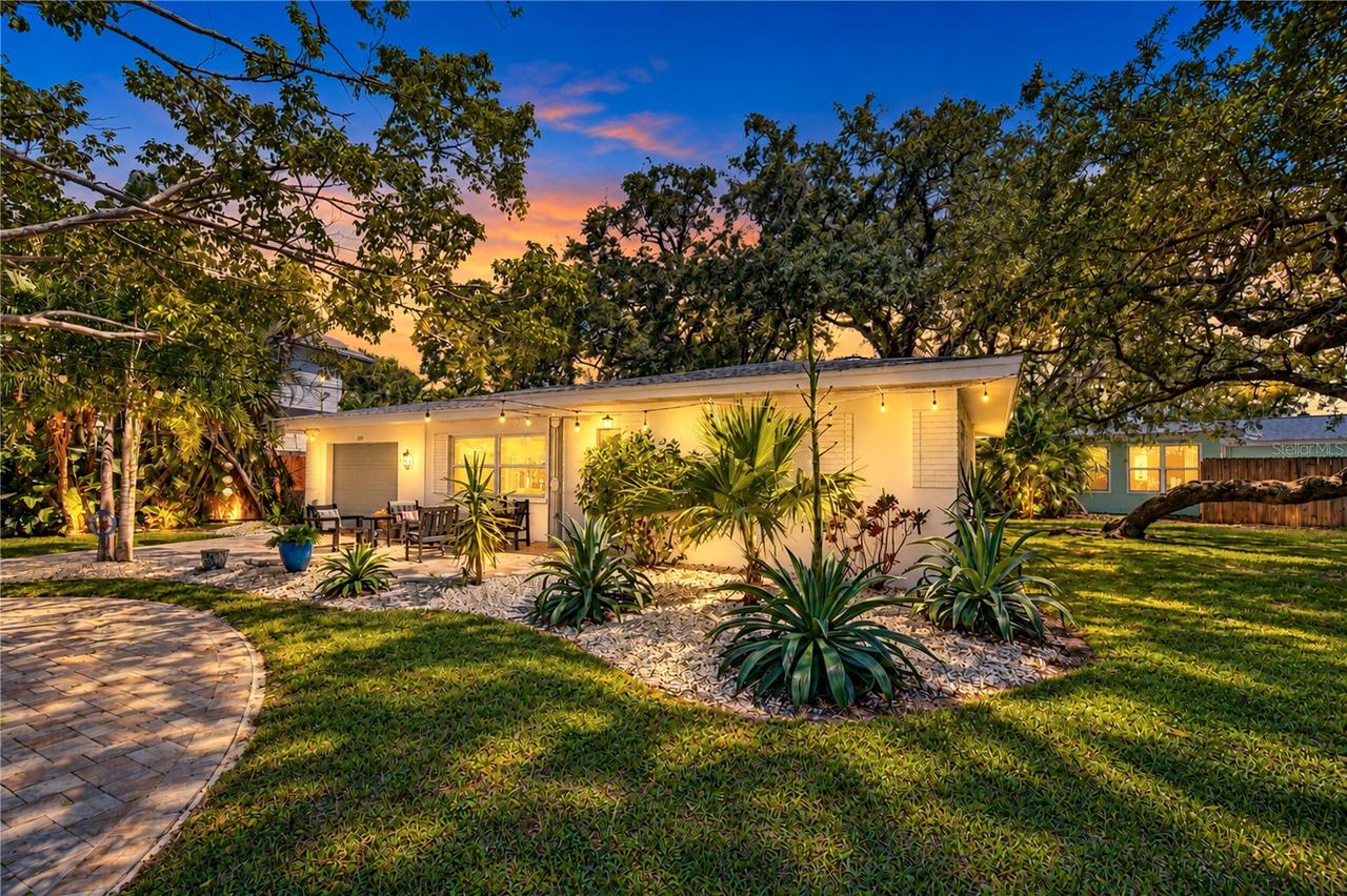 200 Lagoon Dr., Palm Harbor, FL 34683