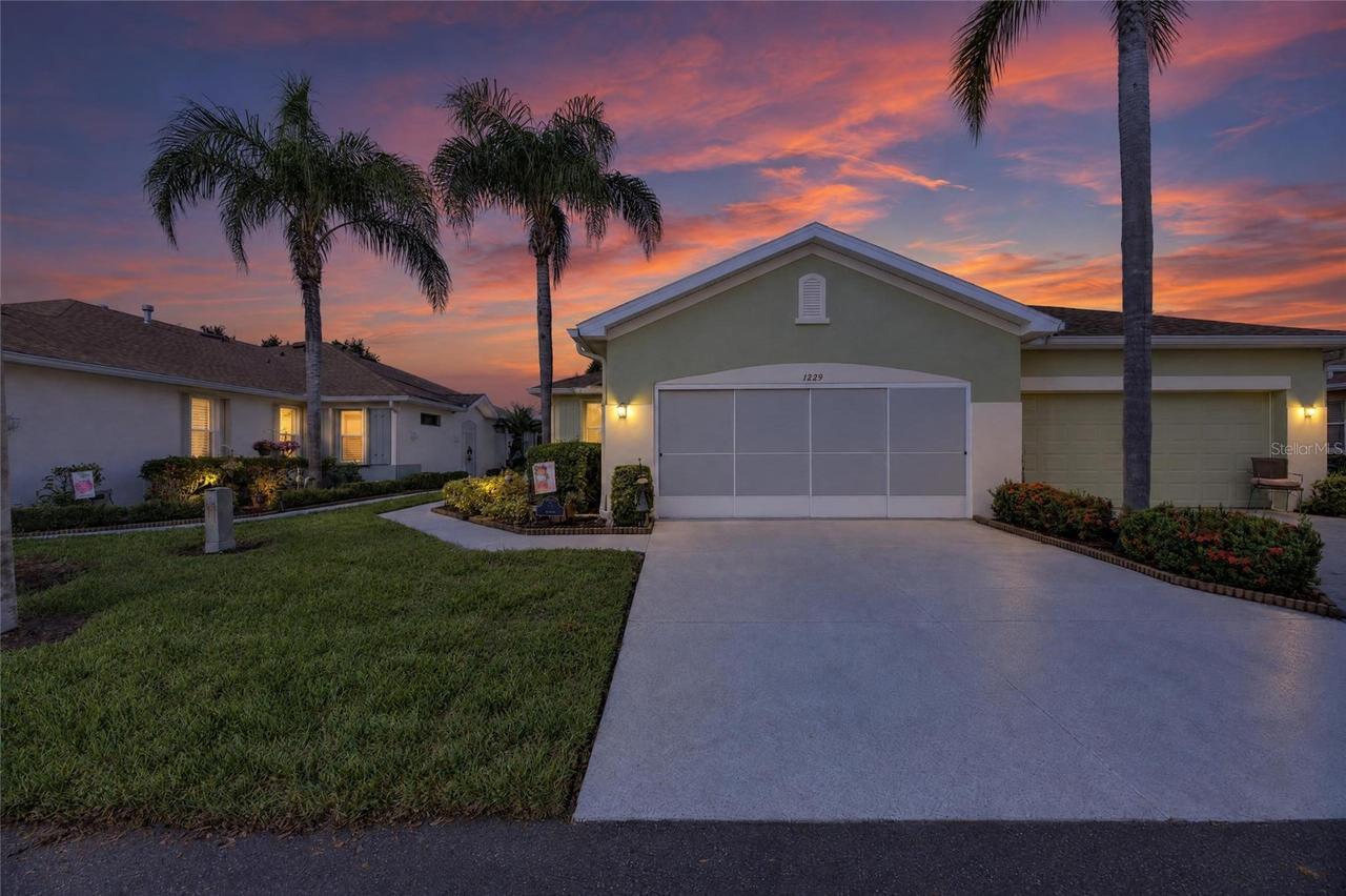 1229 Huntington Greens Dr. #12, Sun City Center, FL 33573