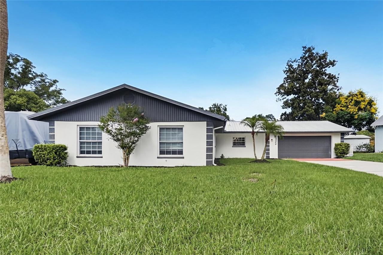 1322 Glengreen Ln., Lakeland, FL 33813