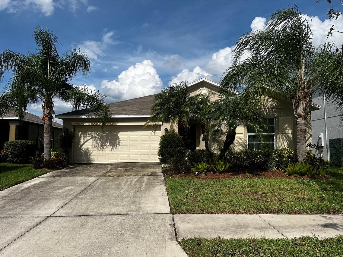 4908 Babbling Brook Ln., Wimauma, FL 33598