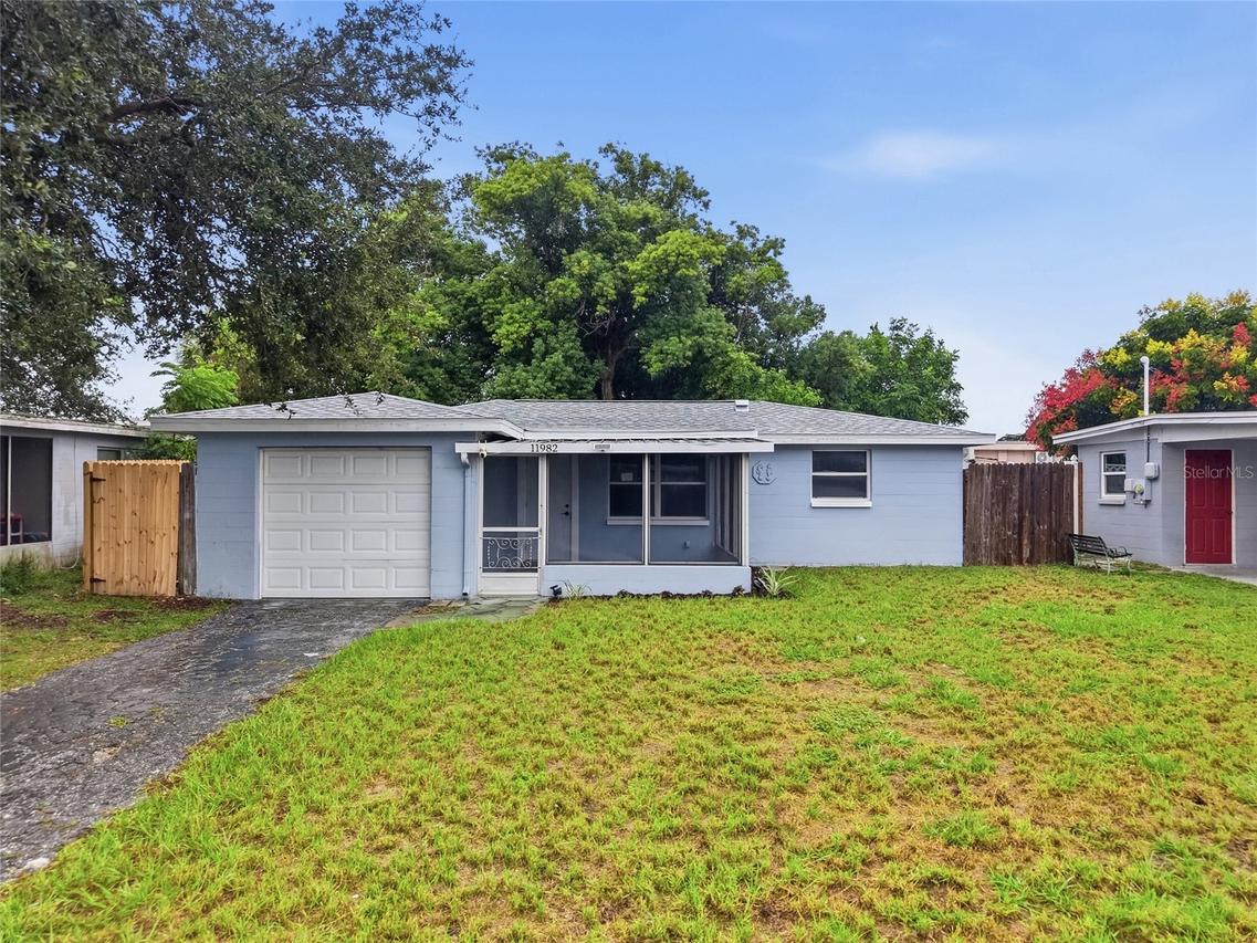 11982 106th St., Largo, FL 33773