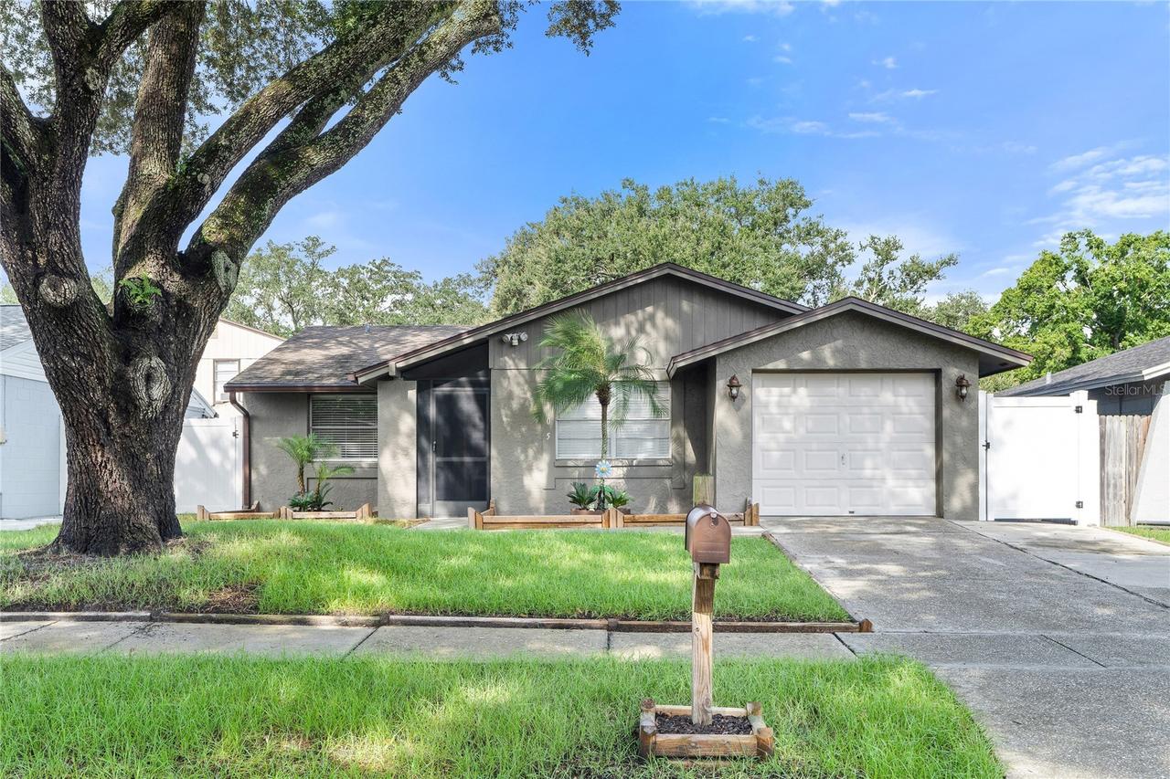 3105 Sandspur Dr., Tampa, FL 33618